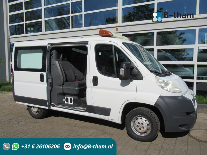 Peugeot Boxer 330 2.2 HDI 96KW L1H1 DOKA Dubbelcabine AIRCO P+ - Small van, Combi van: picture 1 Peugeot Boxer 330 2.2 HDI 96KW L1H1 DOKA Dubbelcabine AIRCO P+ - Small van, Combi van: picture 1