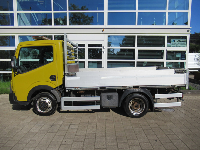 Renault Maxity 2.5DCi 107KW Airco Open laadbak Twist Lock - Flatbed van: picture 2 Renault Maxity 2.5DCi 107KW Airco Open laadbak Twist Lock - Flatbed van: picture 2