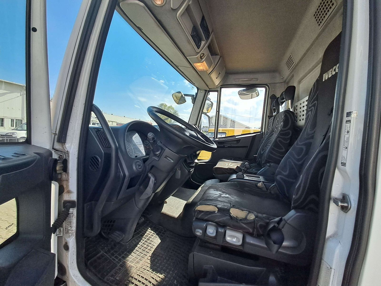 Iveco 100E18, Carrier Xarios 600mt, POLEN! on lease Iveco 100E18, Carrier Xarios 600mt, POLEN!: picture 7 Iveco 100E18, Carrier Xarios 600mt, POLEN! on lease Iveco 100E18, Carrier Xarios 600mt, POLEN!: picture 7