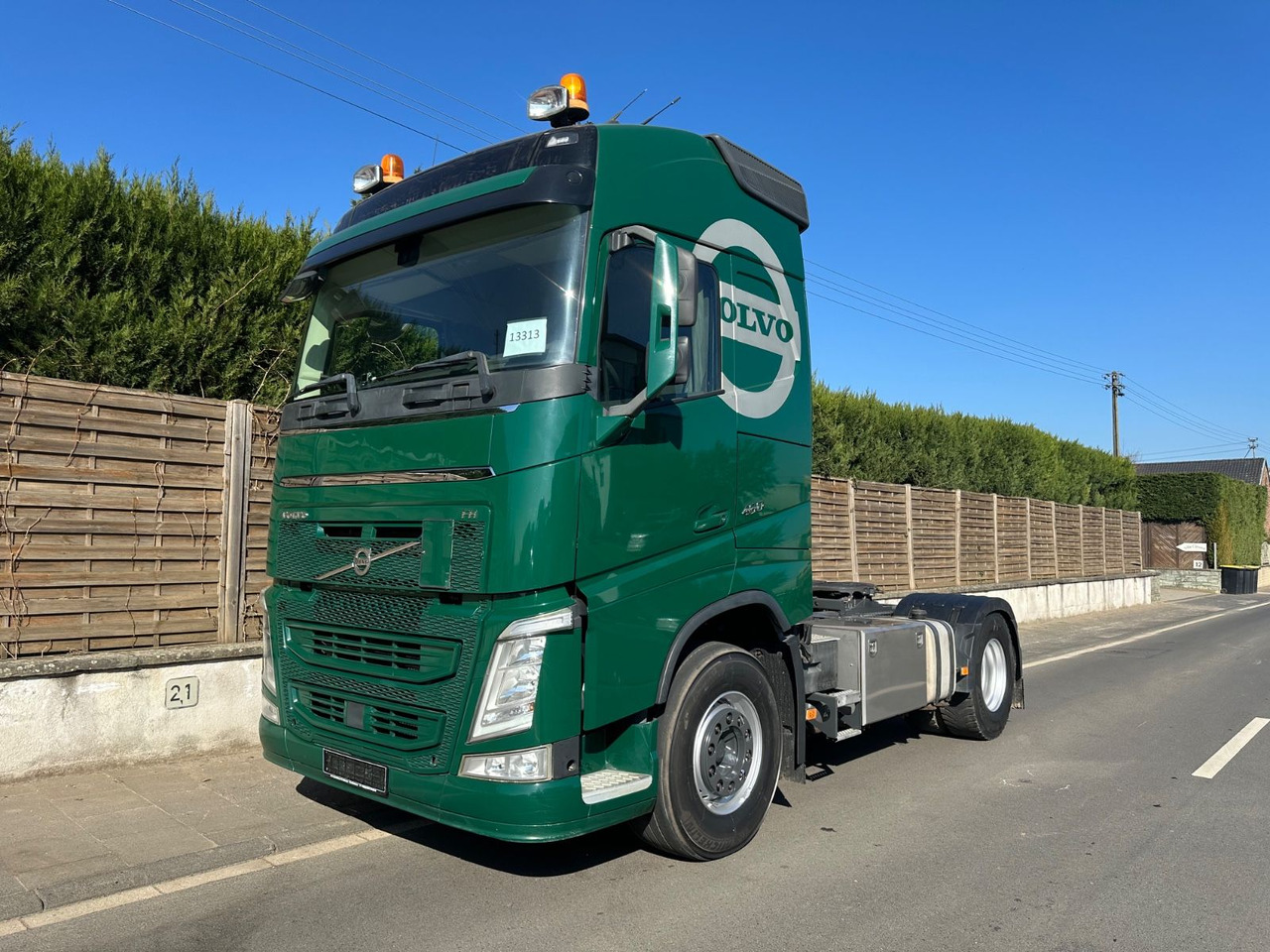 Volvo FH 460 *orig.KM*2-K-Hydraulic*1st owner* - Tractor unit: picture 1 Volvo FH 460 *orig.KM*2-K-Hydraulic*1st owner* - Tractor unit: picture 1