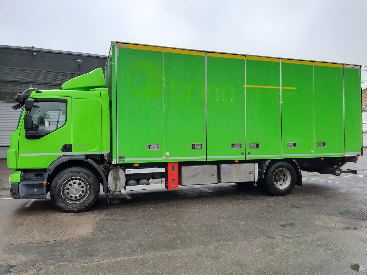VOLVO FE - Box truck: picture 4 VOLVO FE - Box truck: picture 4