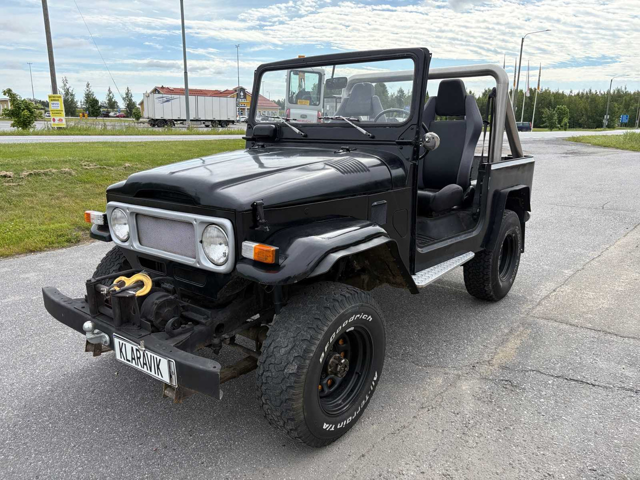 Convertible Toyota Land Cruiser BJ40 - SUV: picture 1 Convertible Toyota Land Cruiser BJ40 - SUV: picture 1