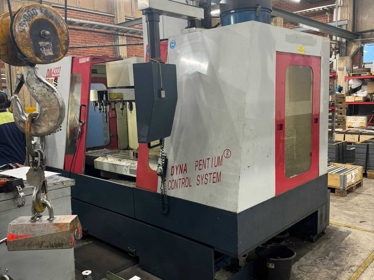 Vertical machining center Dyna DM 4322 - Metalworking machinery: picture 1 Vertical machining center Dyna DM 4322 - Metalworking machinery: picture 1