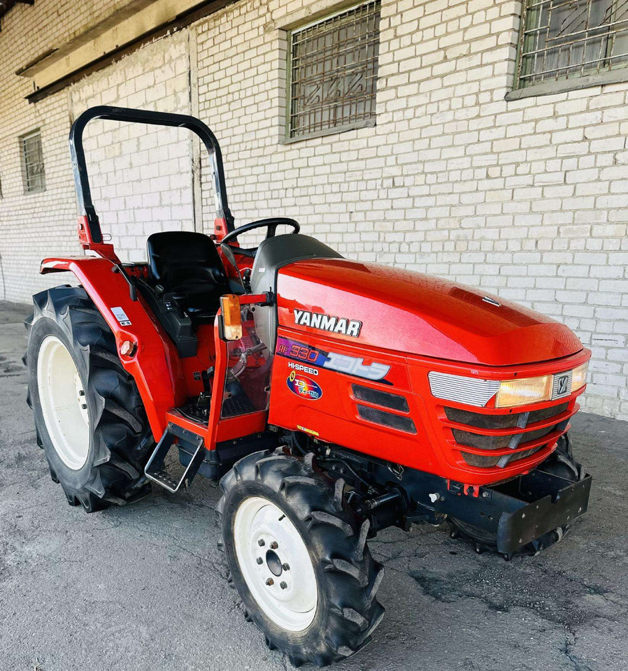 Yanmar AF330 - Farm tractor: picture 1 Yanmar AF330 - Farm tractor: picture 1