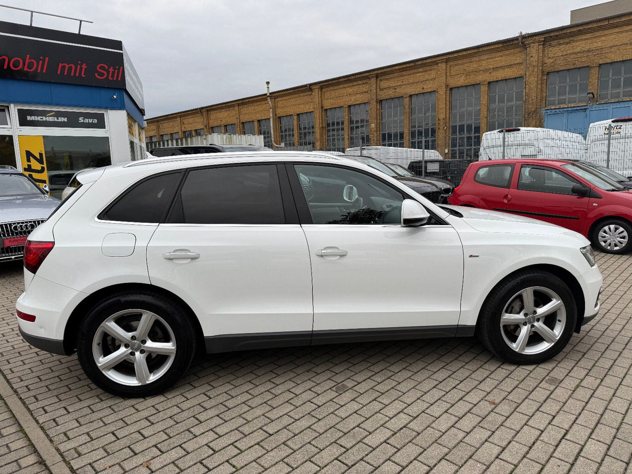 Audi Q5 2.0 TDI CLEAN DIESEL S -LINE XENON LED ACC - SUV: picture 5 Audi Q5 2.0 TDI CLEAN DIESEL S -LINE XENON LED ACC - SUV: picture 5