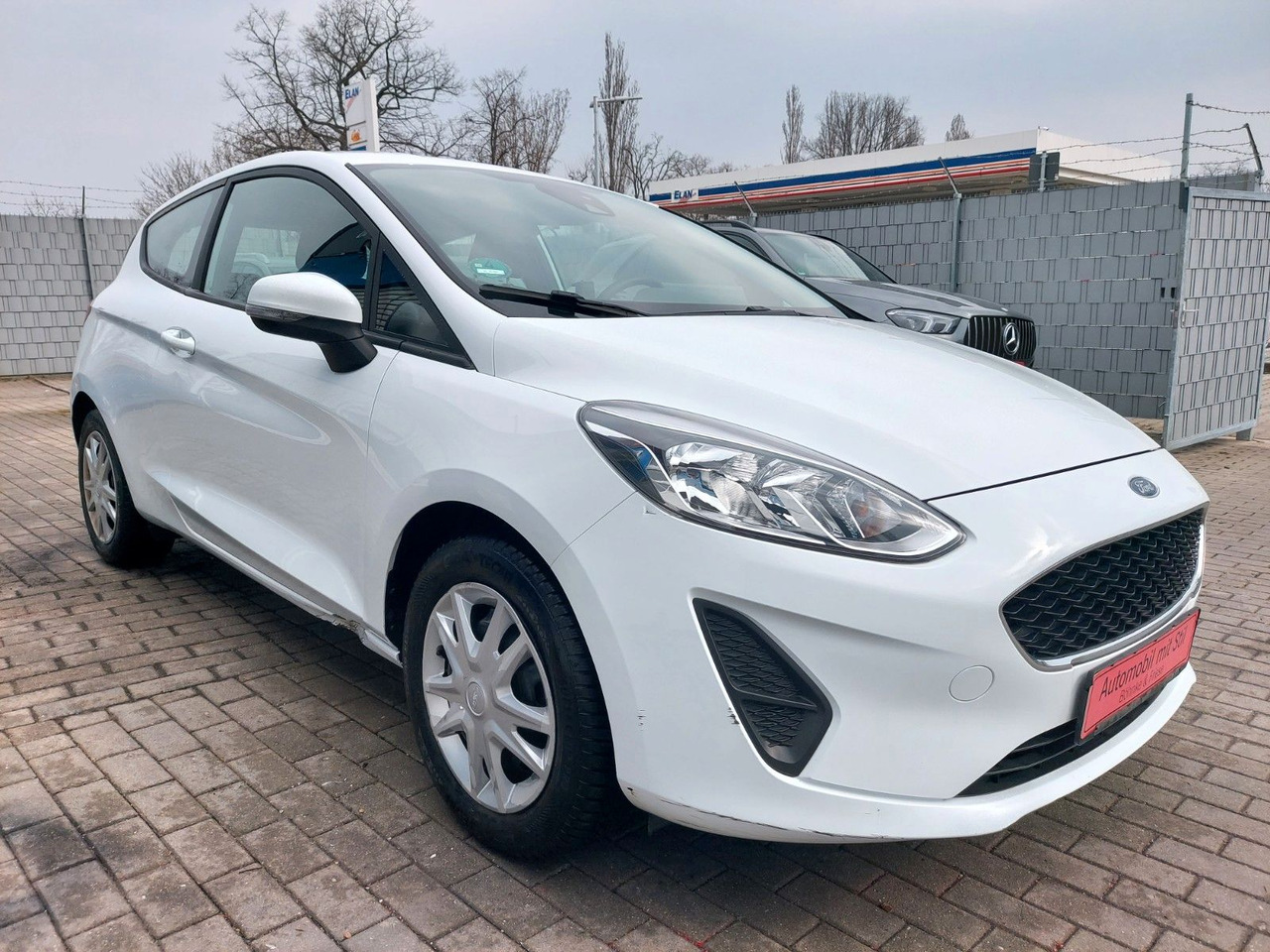 Ford Fiesta Trend Klima Assist Sitzheiz. Motorschaden - Car: picture 1 Ford Fiesta Trend Klima Assist Sitzheiz. Motorschaden - Car: picture 1