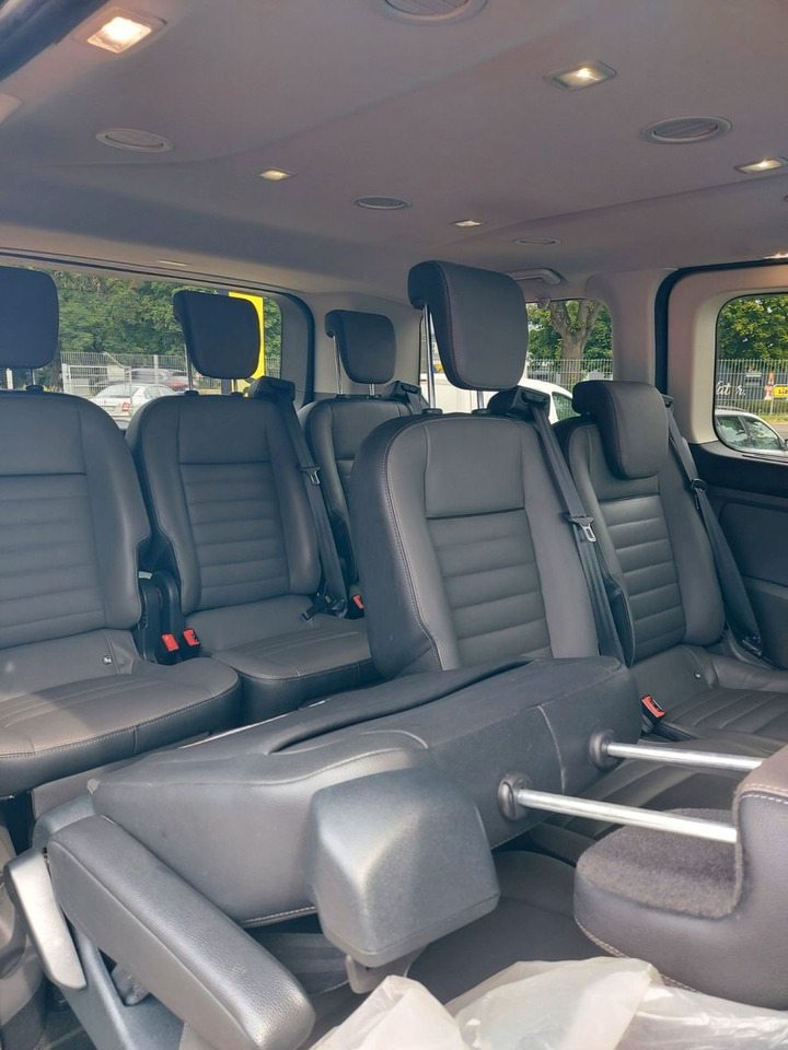 Ford Transit Tourneo Custom Kombi 310 L1 Titanium - Passenger van: picture 2 Ford Transit Tourneo Custom Kombi 310 L1 Titanium - Passenger van: picture 2
