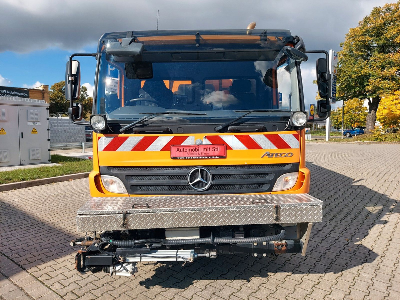 Mercedes-Benz Atego 2 6-Zyl. 4x2 1324 Schmidt SK 600 Klima - Road sweeper: picture 3 Mercedes-Benz Atego 2 6-Zyl. 4x2 1324 Schmidt SK 600 Klima - Road sweeper: picture 3