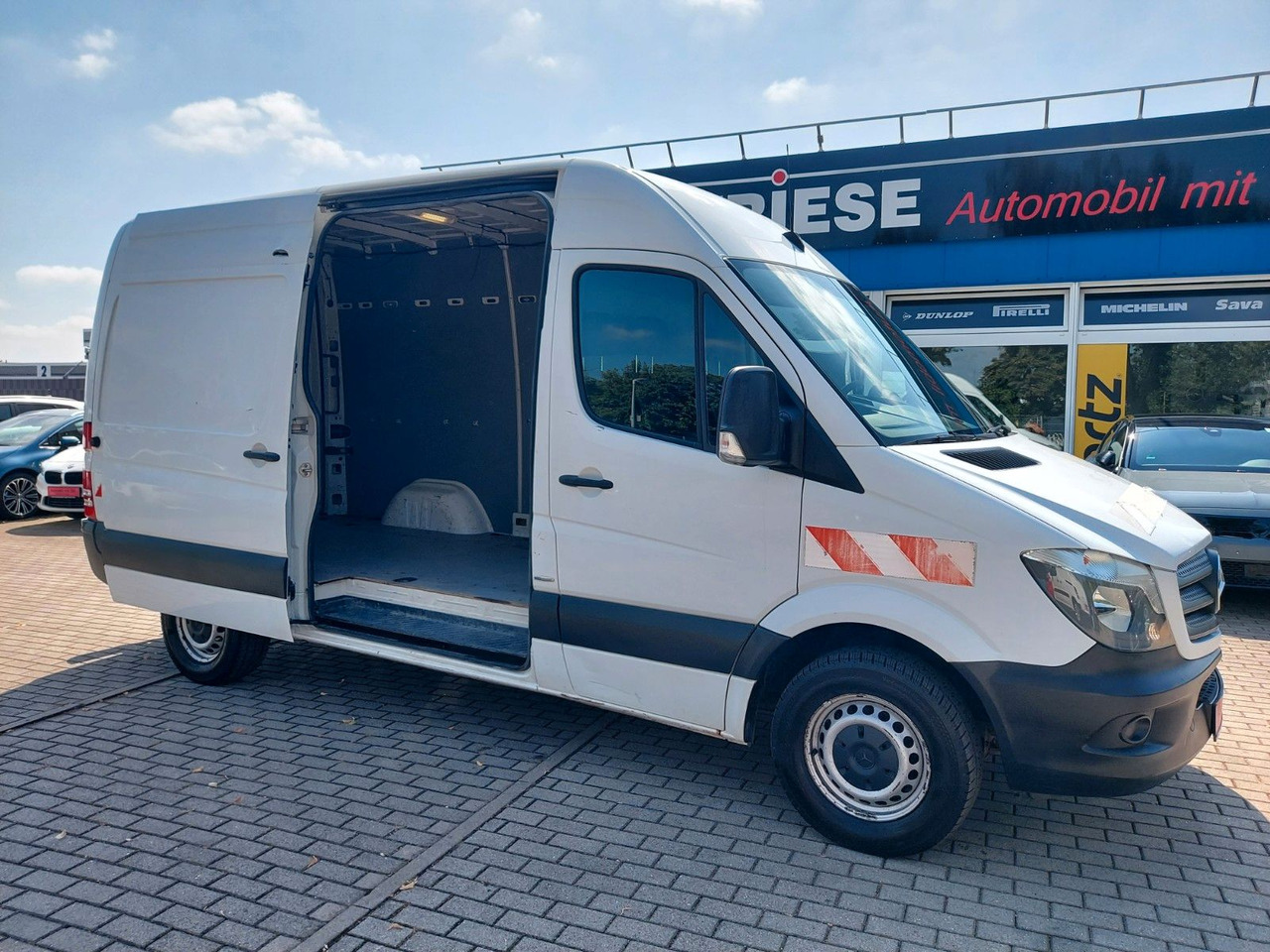 Mercedes-Benz Sprinter II Kasten 316 hoch lang Klima Standheiz - Passenger van: picture 1 Mercedes-Benz Sprinter II Kasten 316 hoch lang Klima Standheiz - Passenger van: picture 1