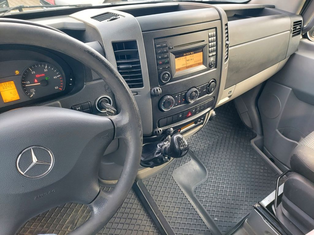 Panel van Mercedes-Benz Sprinter II Kasten 516 4X4 lang hoch Klima AHK: picture 14