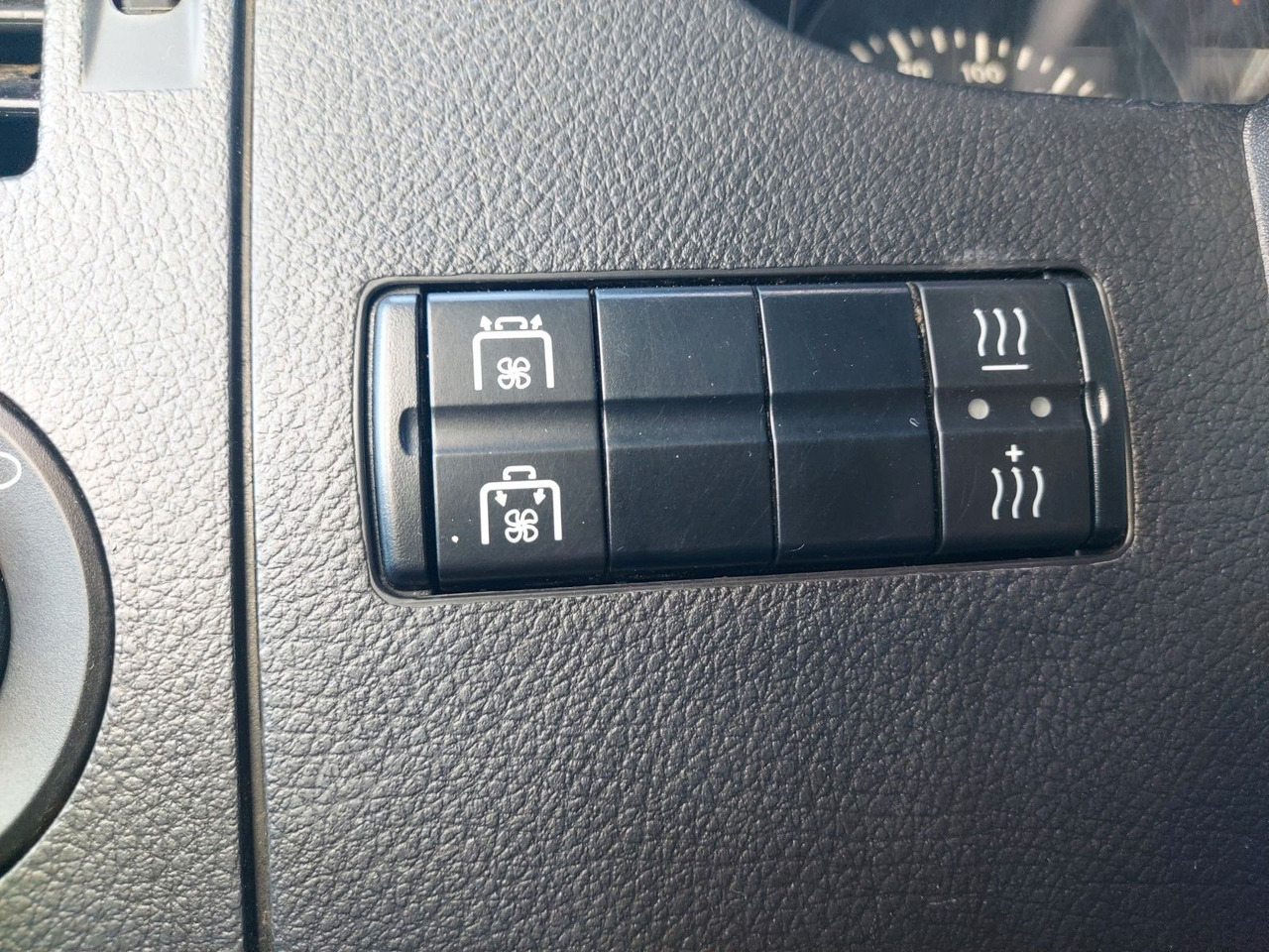 Mercedes-Benz Sprinter II Kasten 516 5T KLIMA AHK MAXI - Panel van: picture 3 Mercedes-Benz Sprinter II Kasten 516 5T KLIMA AHK MAXI - Panel van: picture 3