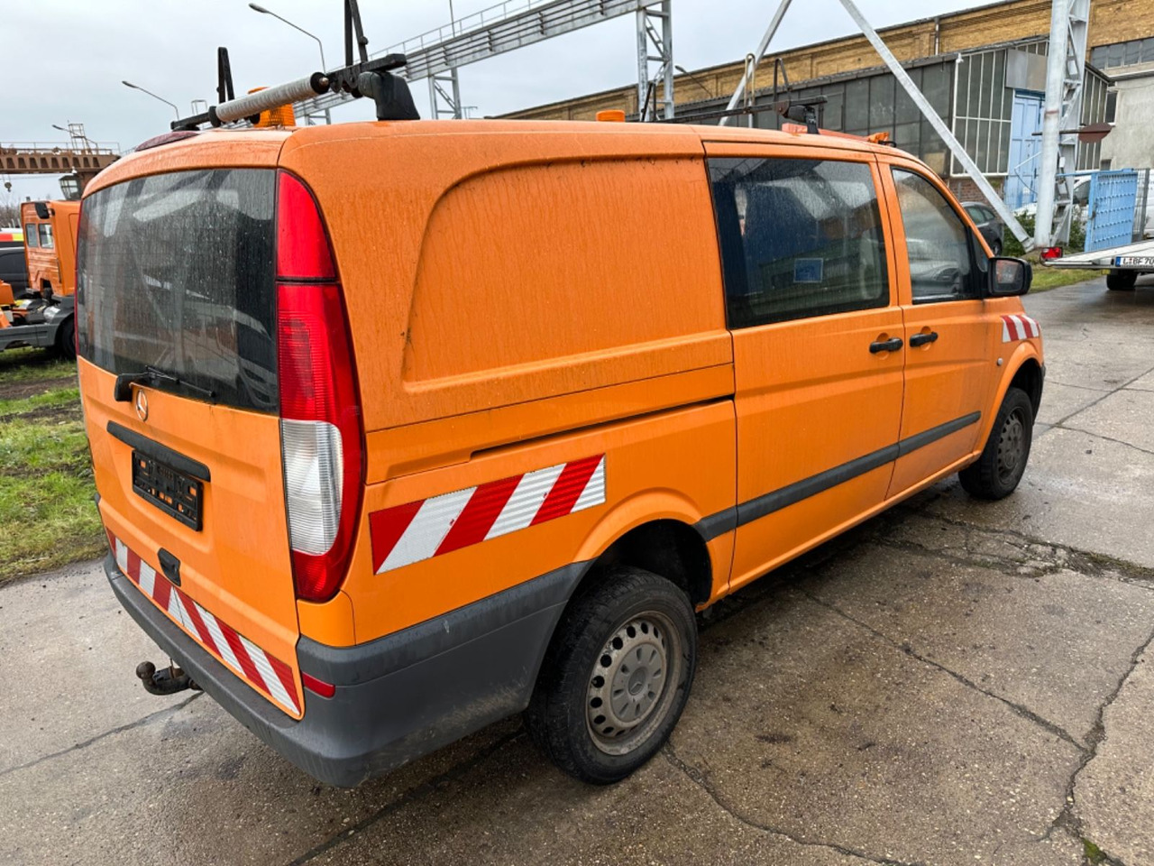 Mercedes-Benz Vito Kasten 4x4 113 CDI lang AUTOMATIK EURO5 - Passenger van: picture 5 Mercedes-Benz Vito Kasten 4x4 113 CDI lang AUTOMATIK EURO5 - Passenger van: picture 5