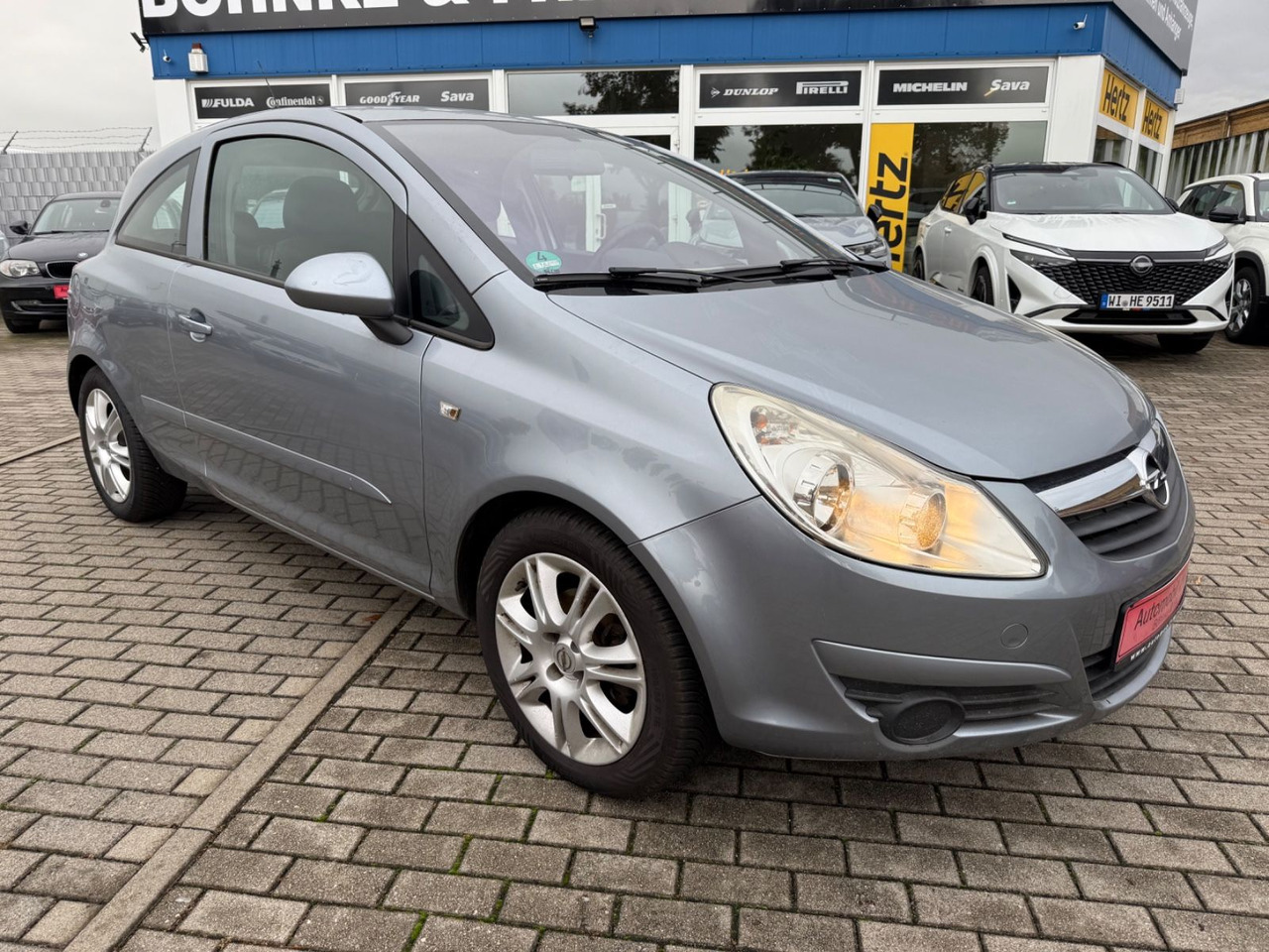 Opel Corsa D Edition KLIMA ALLWETTER REIFEN TÜV 26 - Car: picture 2 Opel Corsa D Edition KLIMA ALLWETTER REIFEN TÜV 26 - Car: picture 2