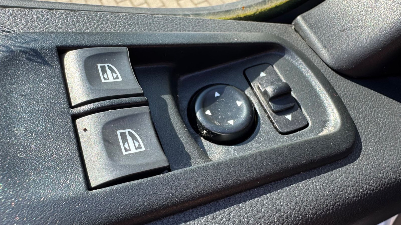 Passenger van Renault Master III Kasten L3H2 HKa 3,5t KLIMA: picture 9 Passenger van Renault Master III Kasten L3H2 HKa 3,5t KLIMA: picture 9