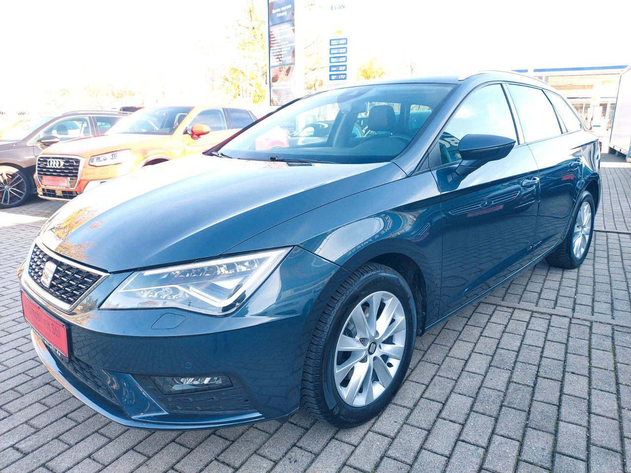 Seat Leon ST Style DSG ACC Radar LED Navi DAB AHK - Station wagon: picture 5 Seat Leon ST Style DSG ACC Radar LED Navi DAB AHK - Station wagon: picture 5