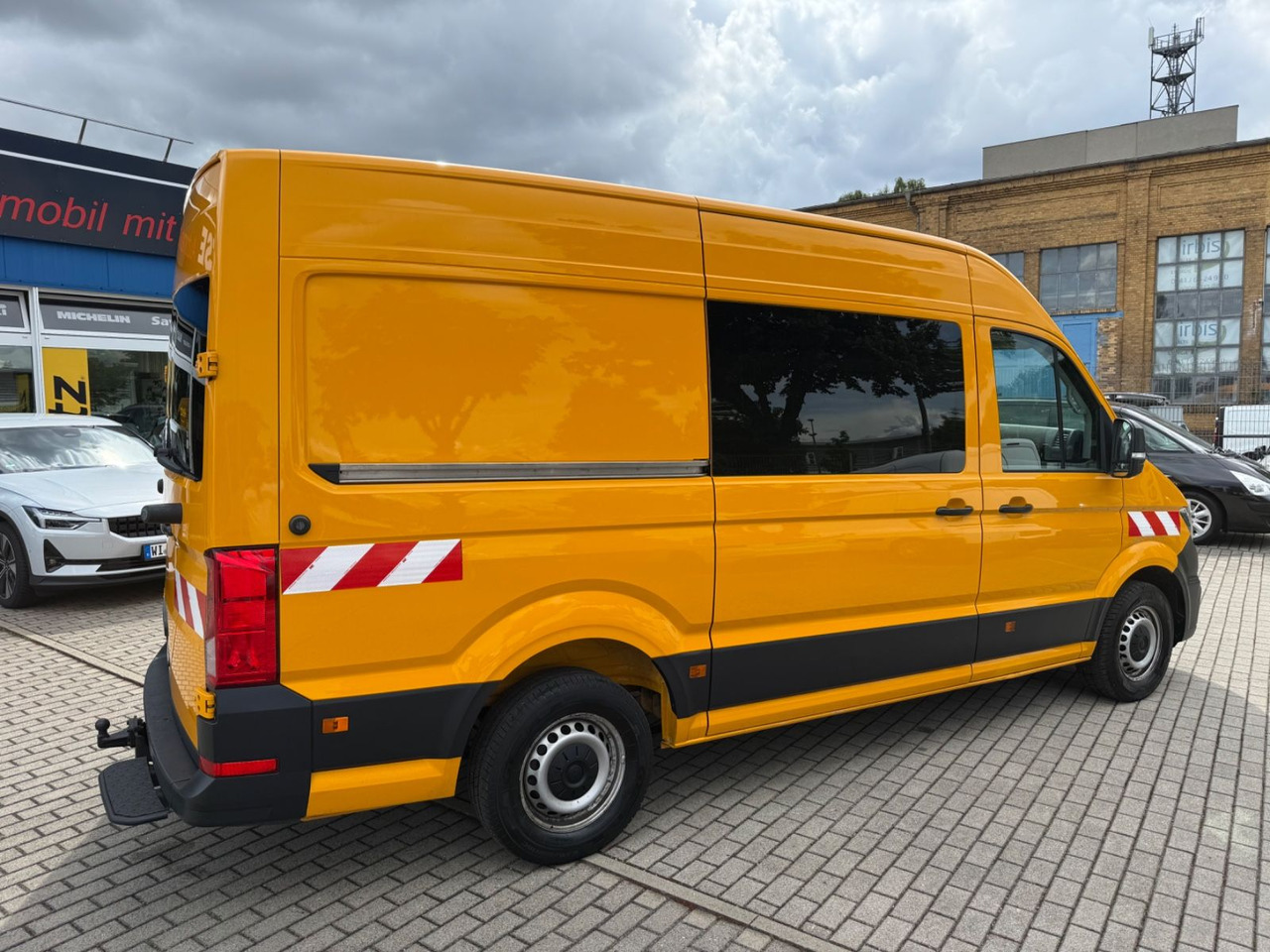 Volkswagen Crafter Kasten Kasten 35 mittellang Hochdach FWD - Passenger van: picture 3 Volkswagen Crafter Kasten Kasten 35 mittellang Hochdach FWD - Passenger van: picture 3