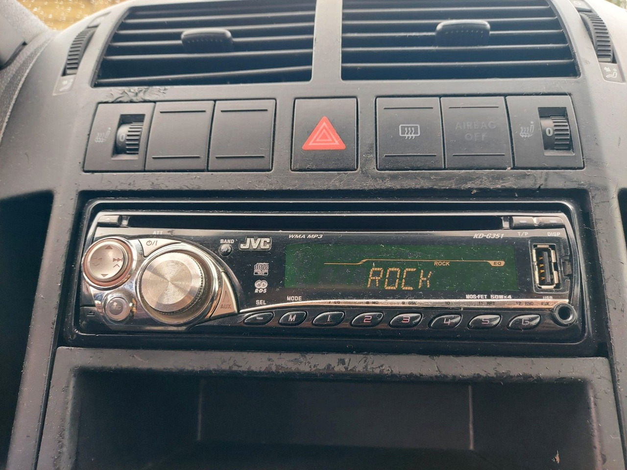 Car Volkswagen Polo IV Basis Klima ohnee TÜV: picture 14 Car Volkswagen Polo IV Basis Klima ohnee TÜV: picture 14