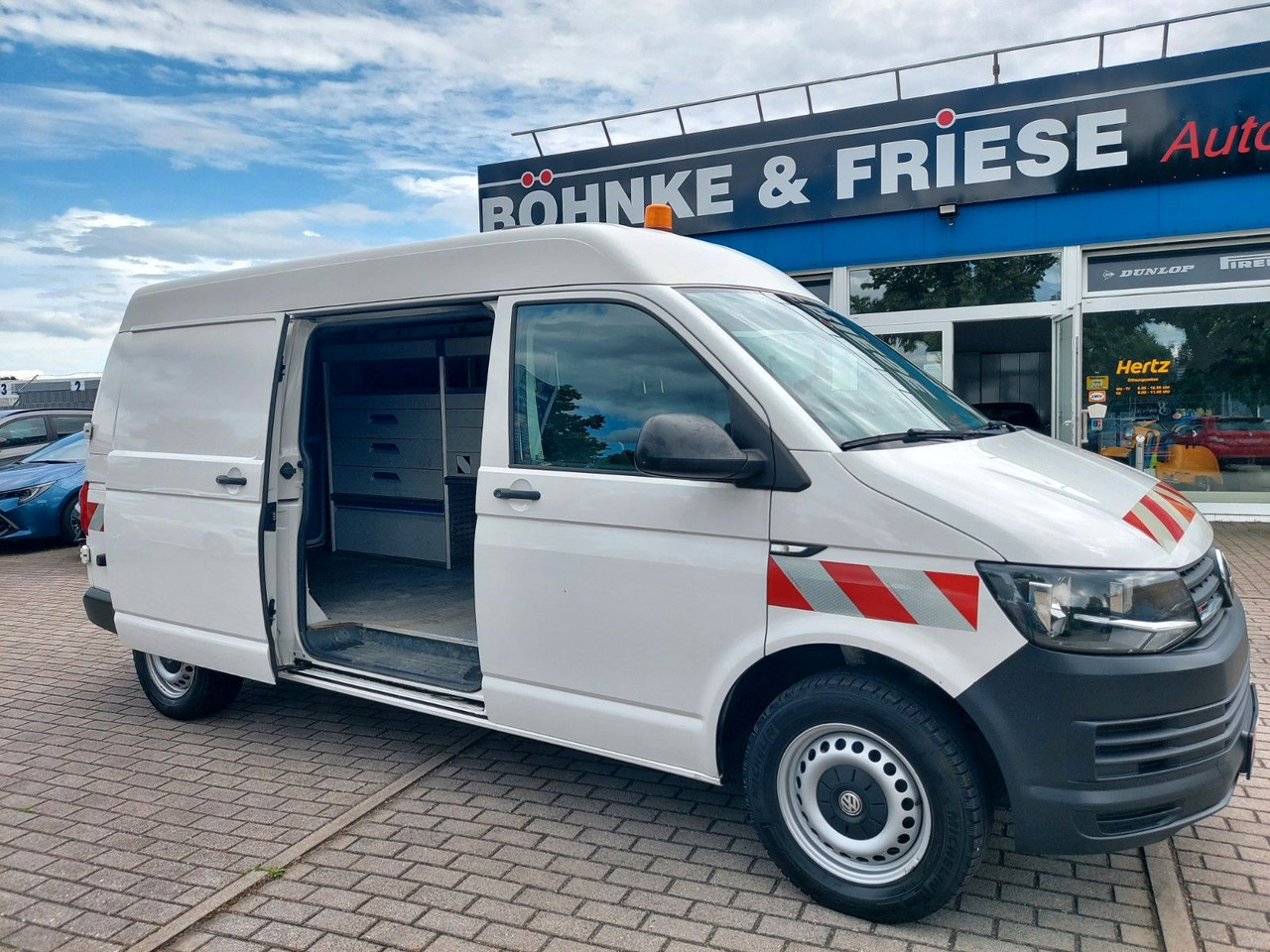 Volkswagen T6 Transporter Kombi Kasten 4x4 hoch lang Klima - Passenger van: picture 1 Volkswagen T6 Transporter Kombi Kasten 4x4 hoch lang Klima - Passenger van: picture 1