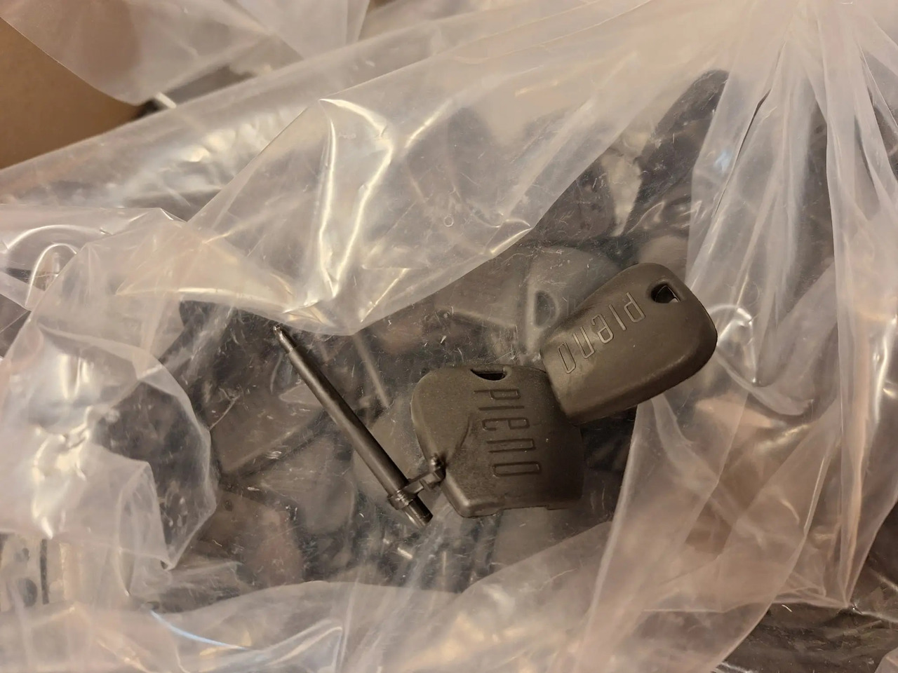 1 Posten Verbrauchsmaterial (Pieno) - Tool/ Equipment: picture 3 1 Posten Verbrauchsmaterial (Pieno) - Tool/ Equipment: picture 3