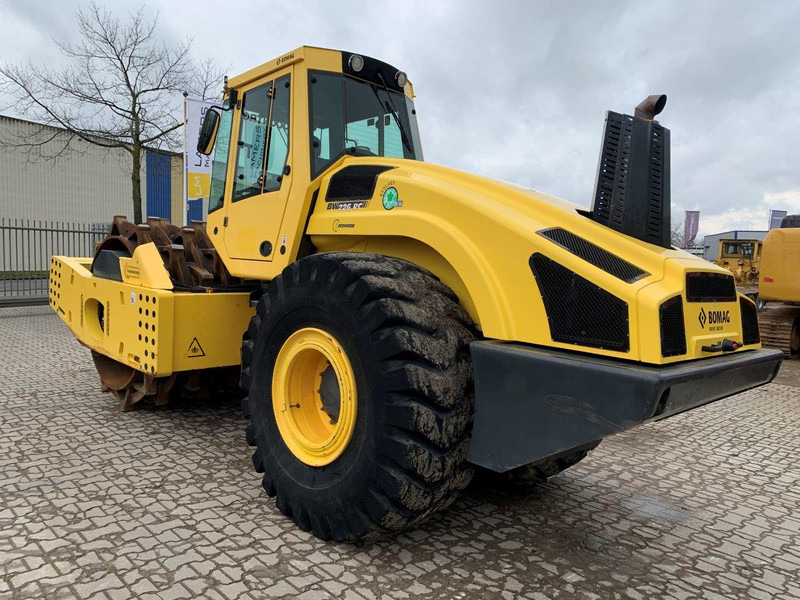Bomag BW 226 DH-4I BVC NVT - Compactor: picture 1 Bomag BW 226 DH-4I BVC NVT - Compactor: picture 1
