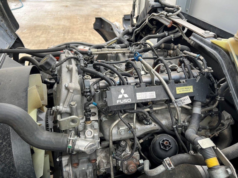 Box truck Mitsubishi Fuso Canter 3C18 NVT: picture 8
