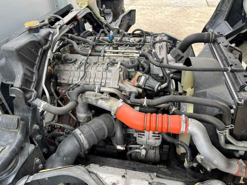 Box truck Mitsubishi Fuso Canter 3C18 NVT: picture 9