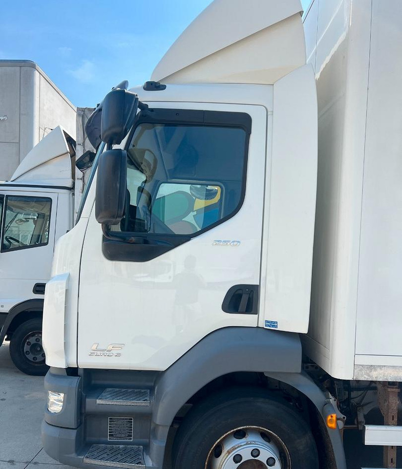 Daf lf 250 fa furgone 8 mt euro 6 - Box truck: picture 4 Daf lf 250 fa furgone 8 mt euro 6 - Box truck: picture 4