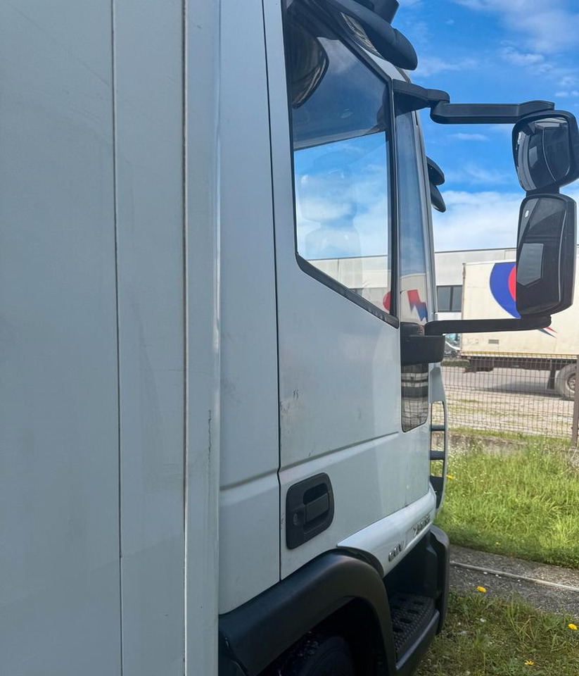 Iveco 75e190 - Box truck: picture 3 Iveco 75e190 - Box truck: picture 3
