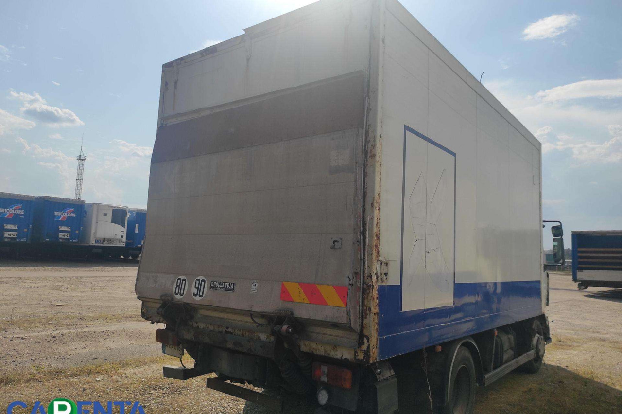 Renault MIDLUM 180 - Refrigerator truck: picture 4 Renault MIDLUM 180 - Refrigerator truck: picture 4