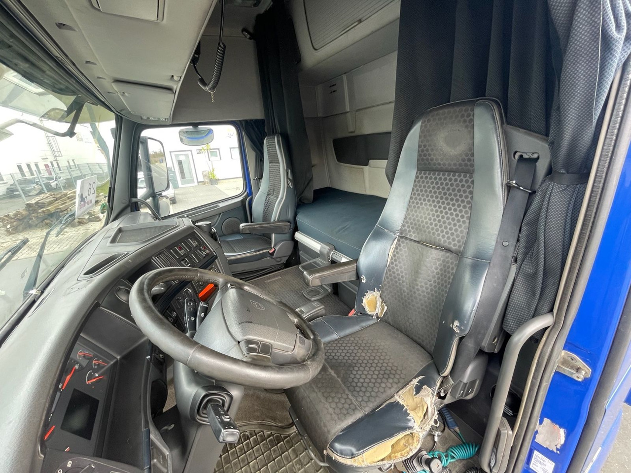 Curtainsider truck Volvo FH 460 EEV Dreiseiten-Getreidekipper/gel. NLA/AC: picture 9