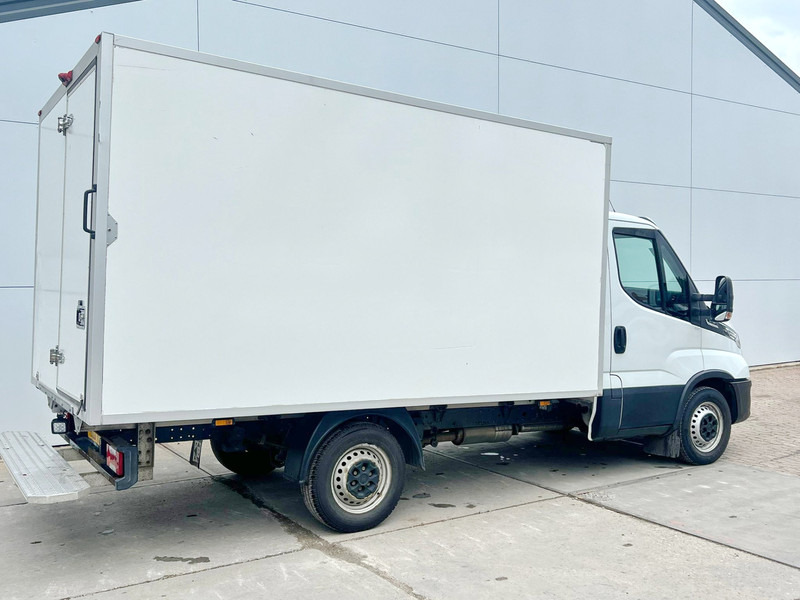 Iveco Daily 35S14 2.3 Automaat Koel/vrieswagen Kühlkoffer Carrier-20°C Climate Control Cruise Control Camera - Refrigerated van: picture 4 Iveco Daily 35S14 2.3 Automaat Koel/vrieswagen Kühlkoffer Carrier-20°C Climate Control Cruise Control Camera - Refrigerated van: picture 4