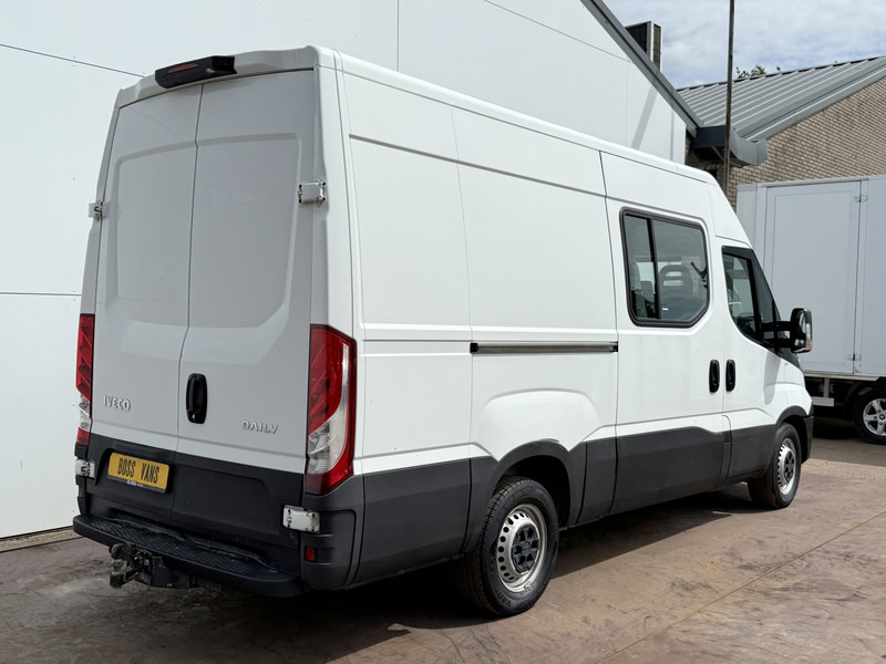 Iveco Daily 35S14 2.3 L2H2 Dubbele Cabine 7 Stoelen Airco Cruise Control Trekhaak 3.5t Lucht geveerde stoel - Panel van, Combi van: picture 3 Iveco Daily 35S14 2.3 L2H2 Dubbele Cabine 7 Stoelen Airco Cruise Control Trekhaak 3.5t Lucht geveerde stoel - Panel van, Combi van: picture 3