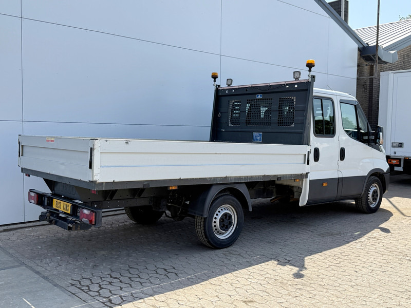 Iveco Daily 35S16 2.3 Automaat Dubbele Cabine Open laadbak Pritsche Pick up Trekhaak 3.5t Climate Control 7 Zitplaatsen Standkachel - Flatbed van, Combi van: picture 3 Iveco Daily 35S16 2.3 Automaat Dubbele Cabine Open laadbak Pritsche Pick up Trekhaak 3.5t Climate Control 7 Zitplaatsen Standkachel - Flatbed van, Combi van: picture 3
