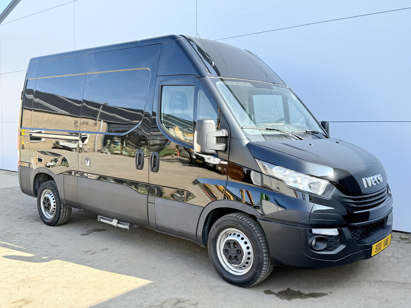 Iveco Daily 35S16 L2H2 Airco Cruise Control Camera 3.5t Trekhaak - Panel van: picture 4 Iveco Daily 35S16 L2H2 Airco Cruise Control Camera 3.5t Trekhaak - Panel van: picture 4