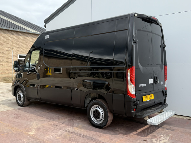 Iveco Daily 35S18 3.0 Automaat L2H2 Adaptieve Cruise Control LED Airco Camera Trekhaak - Panel van: picture 2 Iveco Daily 35S18 3.0 Automaat L2H2 Adaptieve Cruise Control LED Airco Camera Trekhaak - Panel van: picture 2