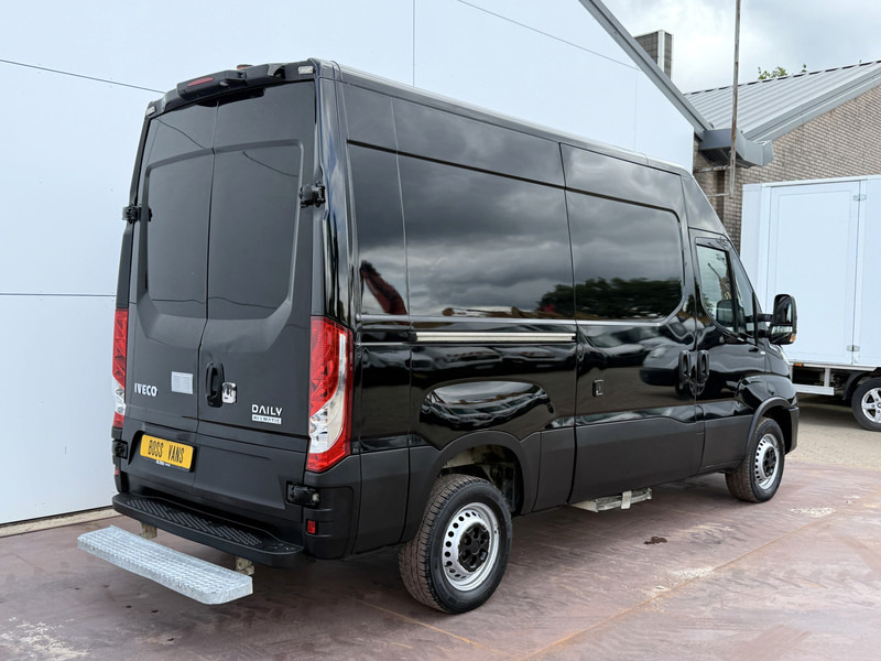 Iveco Daily 35S18 3.0 Automaat L2H2 Adaptieve Cruise Control LED Airco Camera Trekhaak - Panel van: picture 3 Iveco Daily 35S18 3.0 Automaat L2H2 Adaptieve Cruise Control LED Airco Camera Trekhaak - Panel van: picture 3
