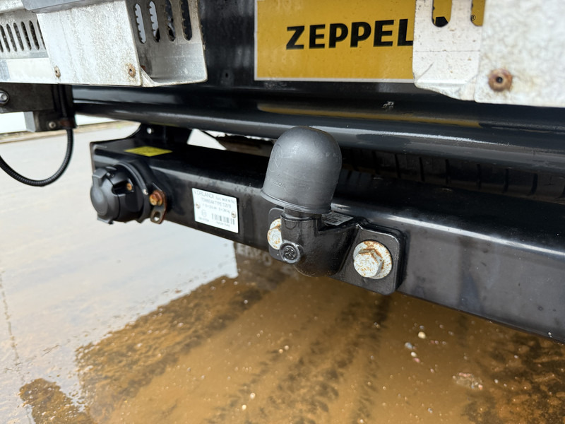 Box van Iveco Daily Daily 70C18 3.0 *Service bus / Inbouw* LED Climate Control Cruise Control Tachograaf Standkachel Trekhaak Camera Stoelverwarming: picture 17 Box van Iveco Daily Daily 70C18 3.0 *Service bus / Inbouw* LED Climate Control Cruise Control Tachograaf Standkachel Trekhaak Camera Stoelverwarming: picture 17