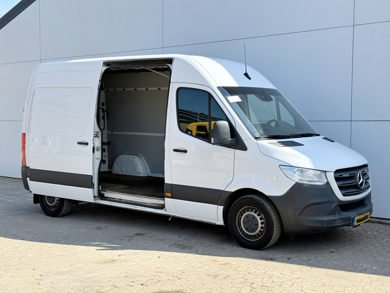 Mercedes-Benz Sprinter 314 2.2 CDI Automaat L2H2 Climate Control Cruise Control Standkachel Navigatie Camera - Panel van: picture 5 Mercedes-Benz Sprinter 314 2.2 CDI Automaat L2H2 Climate Control Cruise Control Standkachel Navigatie Camera - Panel van: picture 5