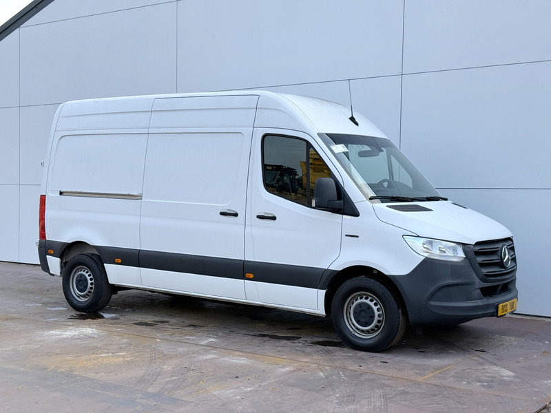 Mercedes-Benz eSprinter 312 L2H2 Elektrisch 41kWh 135km WLTP Climate Control Camera Stoelverwarming - Panel van, Electric van: picture 4 Mercedes-Benz eSprinter 312 L2H2 Elektrisch 41kWh 135km WLTP Climate Control Camera Stoelverwarming - Panel van, Electric van: picture 4