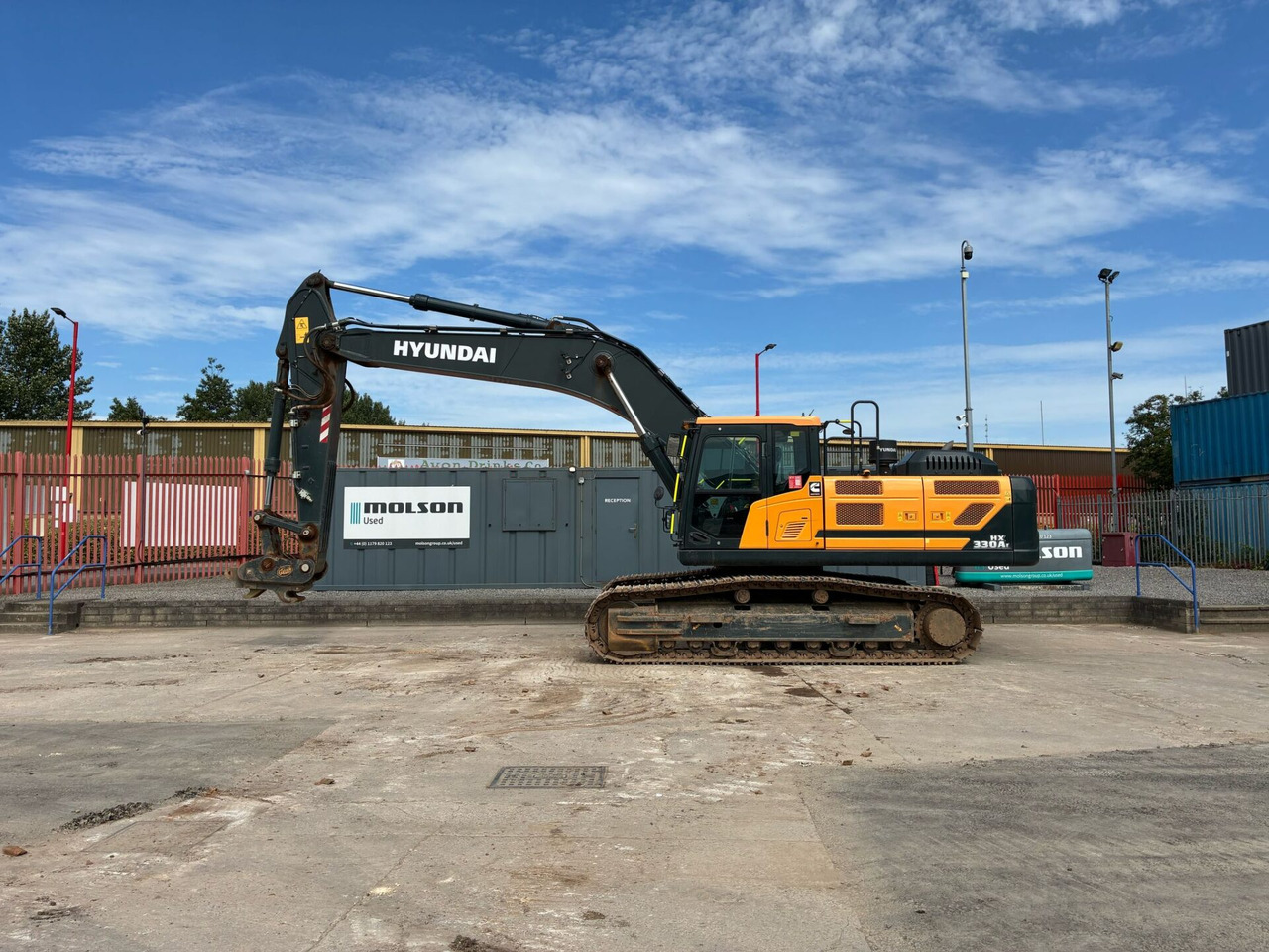 Hyundai HX330 - Crawler excavator: picture 2 Hyundai HX330 - Crawler excavator: picture 2