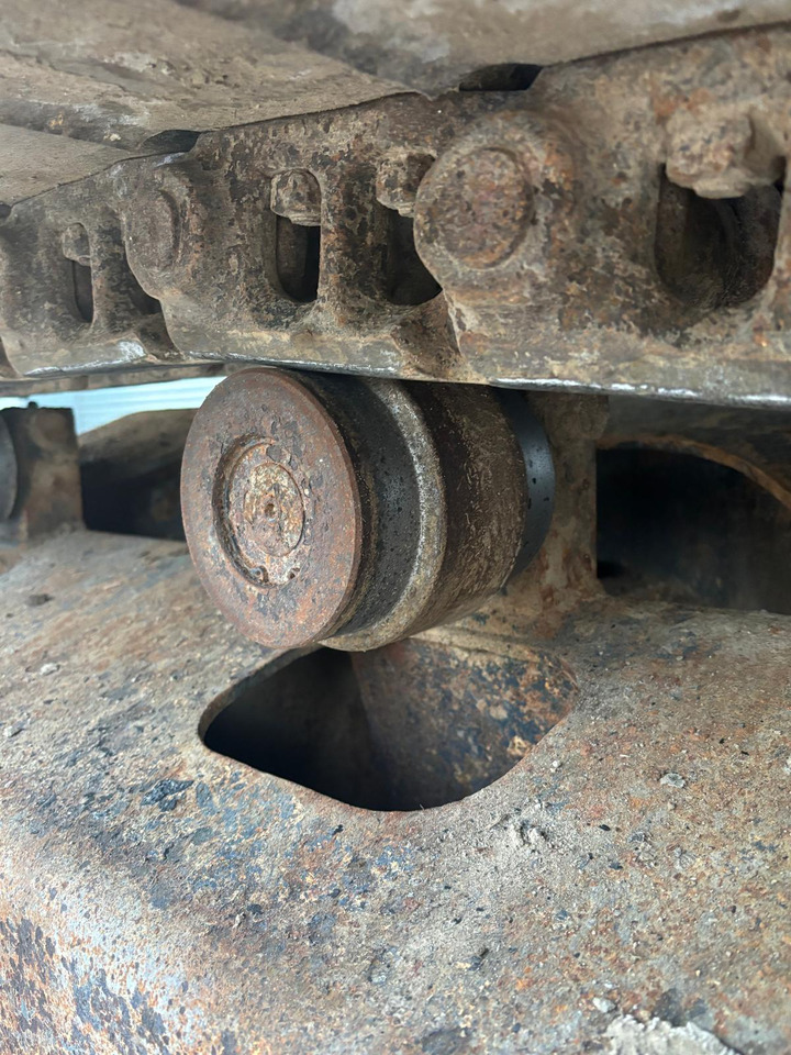 Crawler excavator Kobelco SK140SRLC-7: picture 30