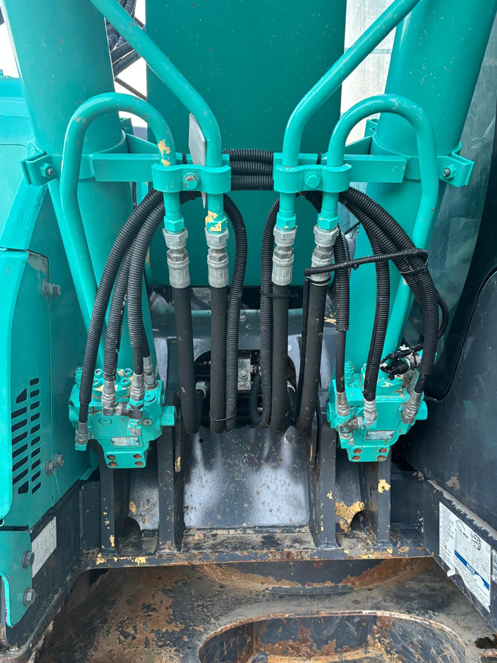 Crawler excavator Kobelco SK140SRLC-7: picture 16