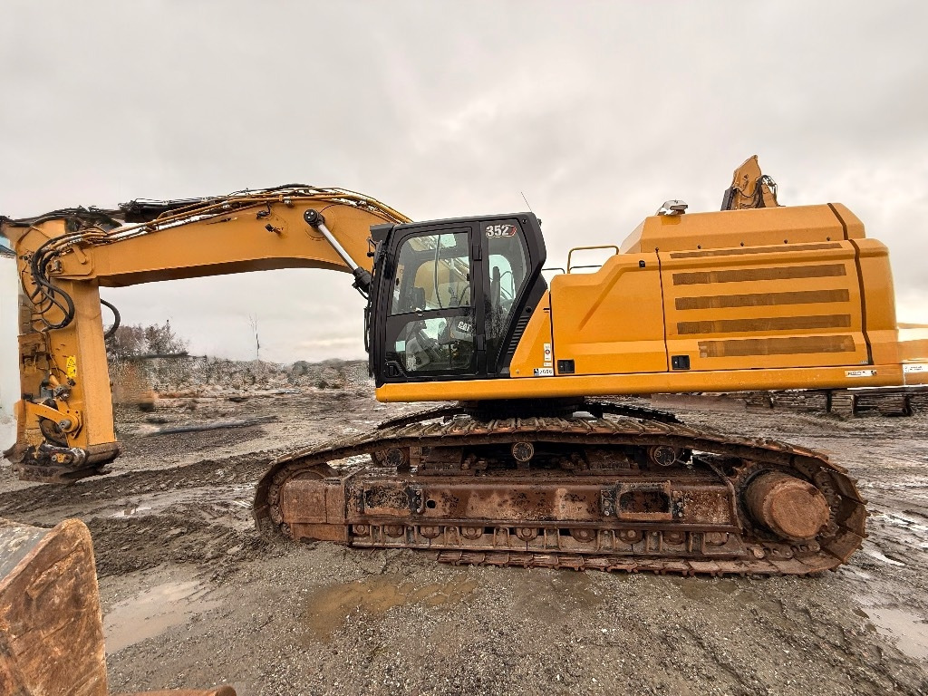 CAT 352 - Crawler excavator: picture 1 CAT 352 - Crawler excavator: picture 1