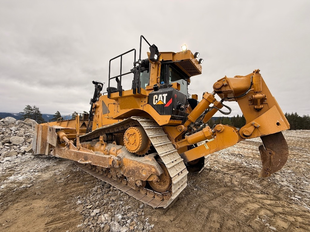 CAT D 8 T - Bulldozer: picture 1 CAT D 8 T - Bulldozer: picture 1