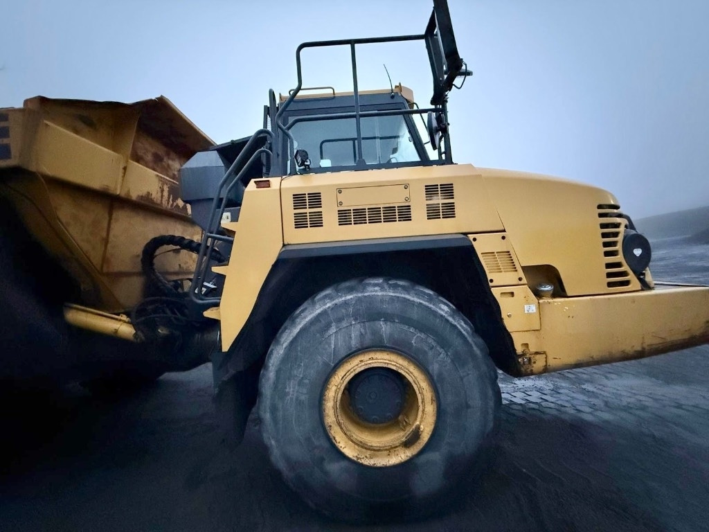 Komatsu HM 400-5 - Articulated dumper: picture 3 Komatsu HM 400-5 - Articulated dumper: picture 3