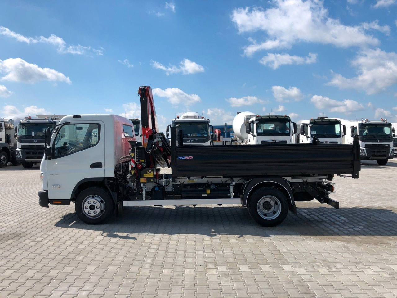 FUSO CANTER 9C18 mit FASSI F65B - Tipper, Crane truck: picture 5 FUSO CANTER 9C18 mit FASSI F65B - Tipper, Crane truck: picture 5