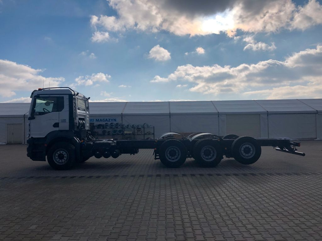 MAN TGS 35.480 8x4 TRIDEM - Cab chassis truck: picture 3 MAN TGS 35.480 8x4 TRIDEM - Cab chassis truck: picture 3