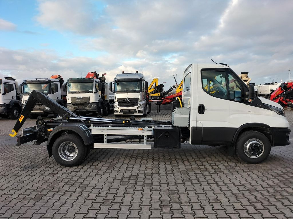New Van, Hook lift truck Iveco 70C18H Abrollkipper HYVA HKS-5: picture 6