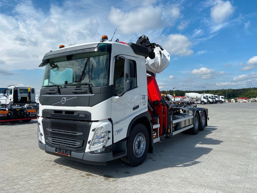 Volvo FM 460 Abrollkipper PALFINGER - EPSILON - Hook lift truck, Crane truck: picture 2 Volvo FM 460 Abrollkipper PALFINGER - EPSILON - Hook lift truck, Crane truck: picture 2