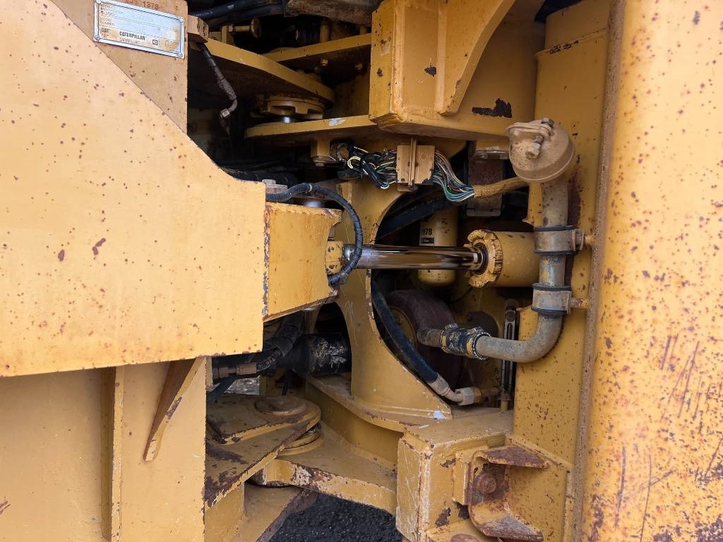 Wheel loader CAT 950 G: picture 36